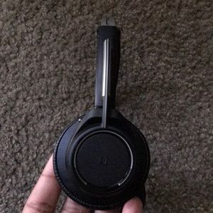 bluetooth headphones
